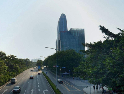 中国激光设备行业的“脊梁”——富家激光